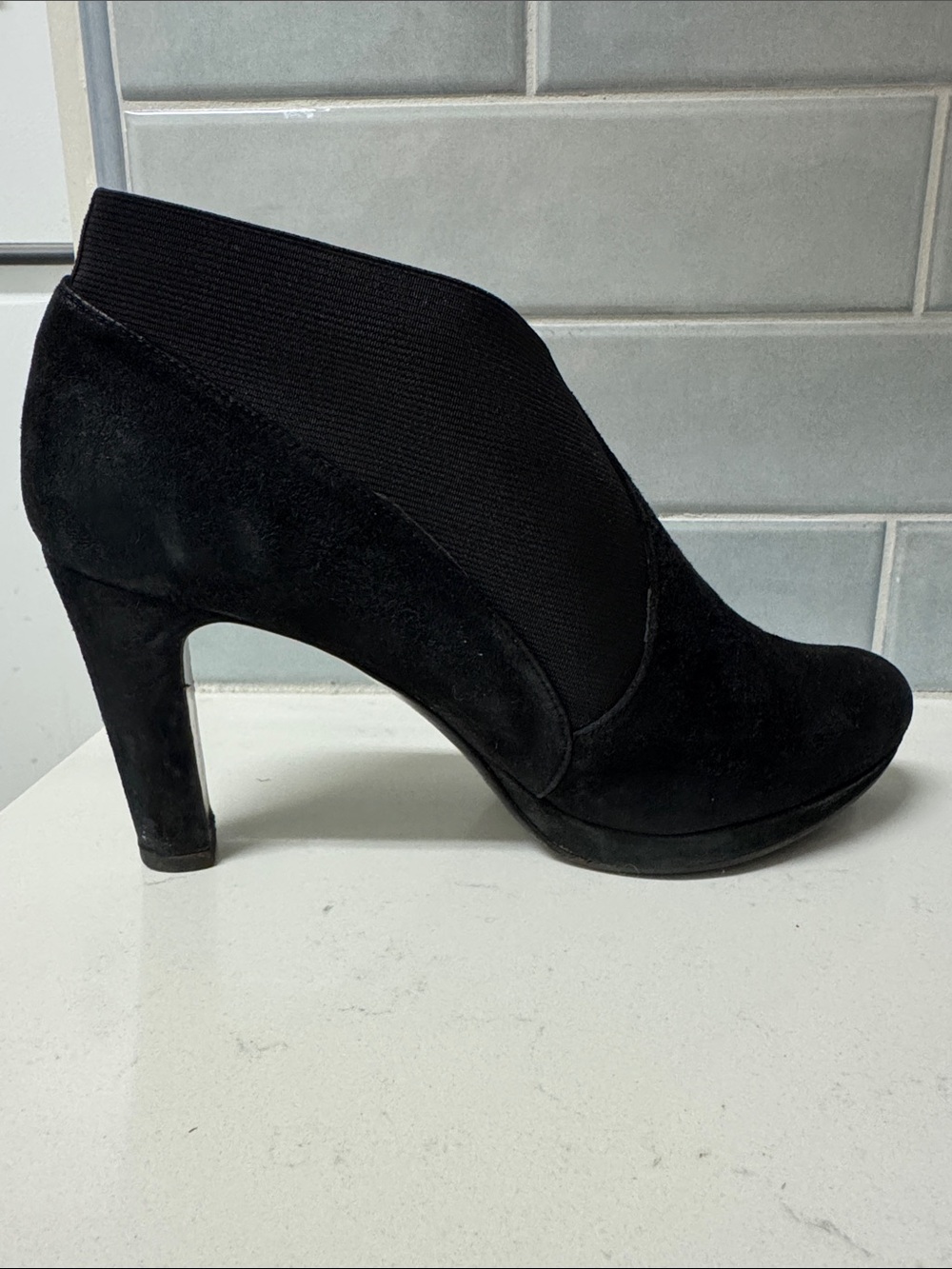 Vero Cuoio Black Suede High Heel Ankle Boot 9 wide